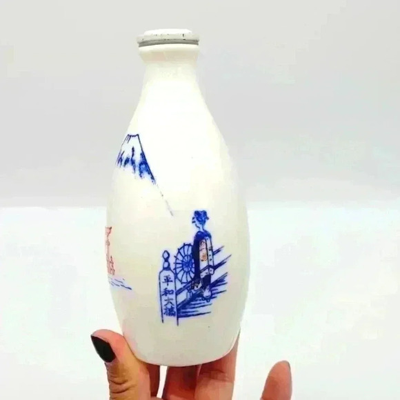 Other - Vintage 1940's Mt Fuji Japan Small Sake Bottle with Cork Empty